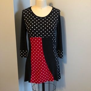 One Fashion polka dot top